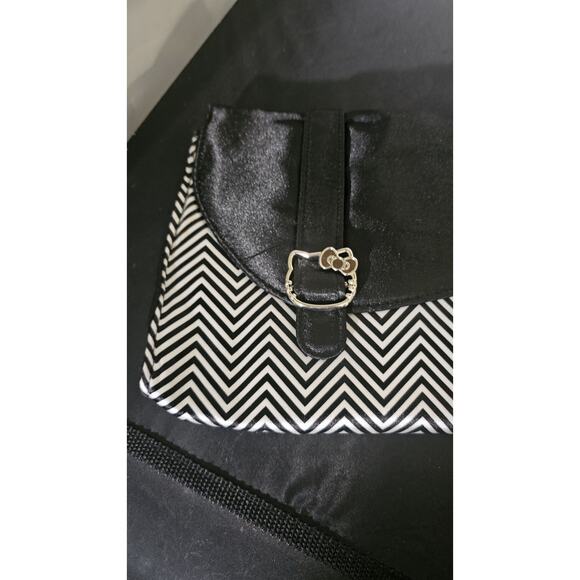 Hello Kitty Sanrio Black and White Chevron Print Satin Clutch - Picture 2 of 6